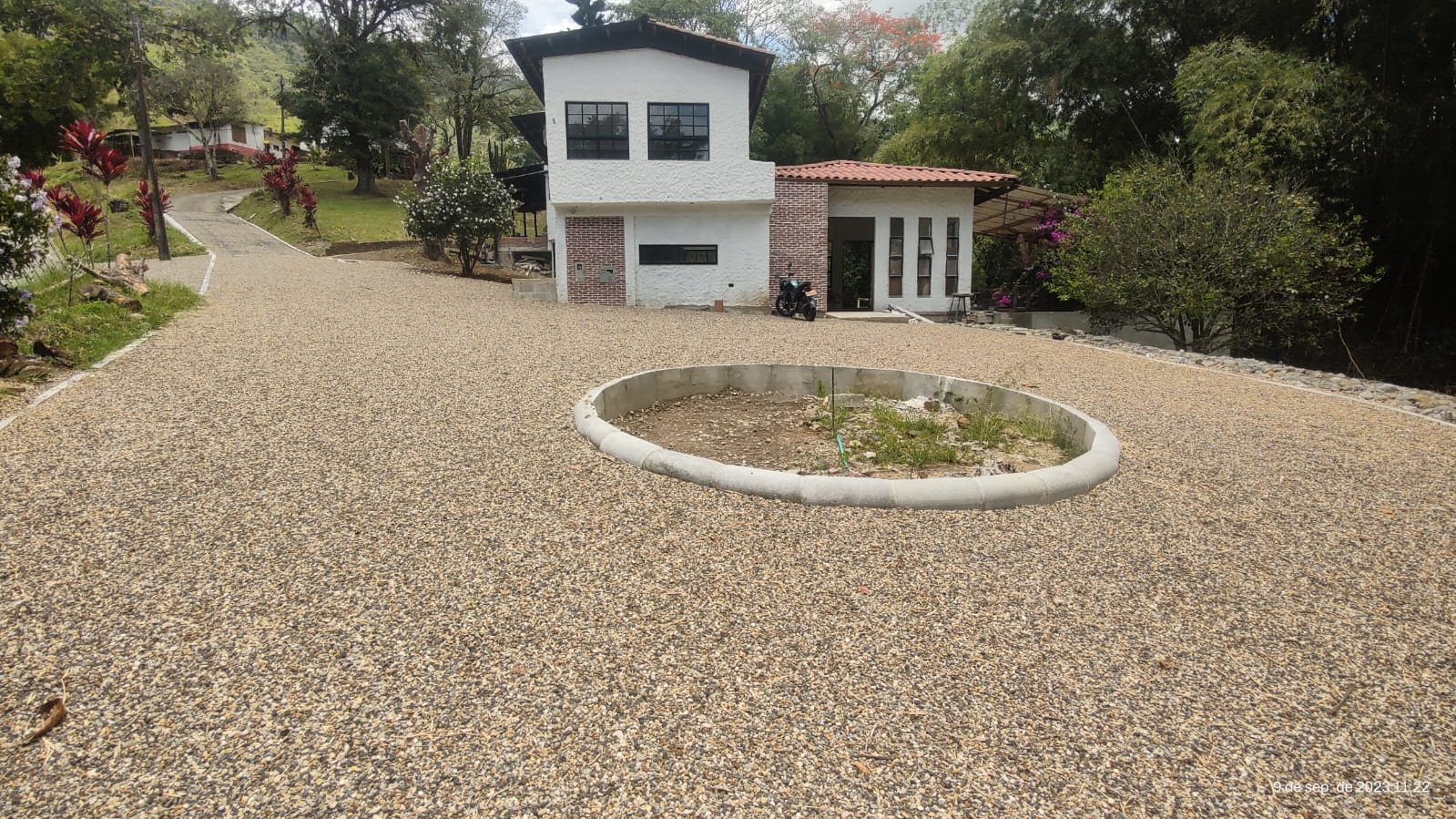 Vías y Condominios