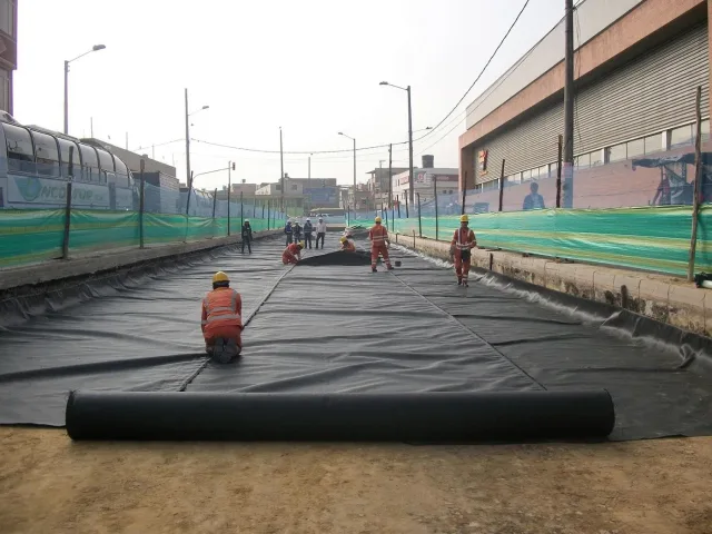 Geotextil utilizado en soluciones geosintéticas