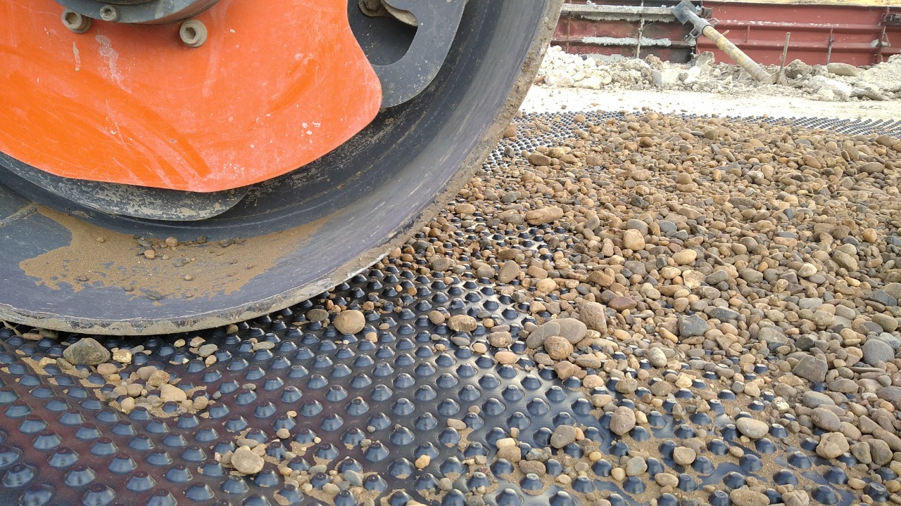 Instalación de Geodrén Nodular